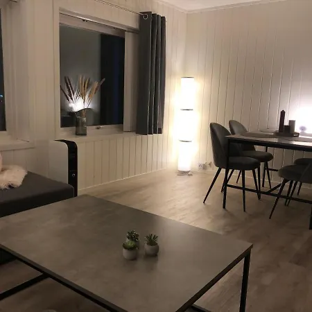 Moderne Og Trivelig Leilighet, Med Unik Utsikt Tromsø