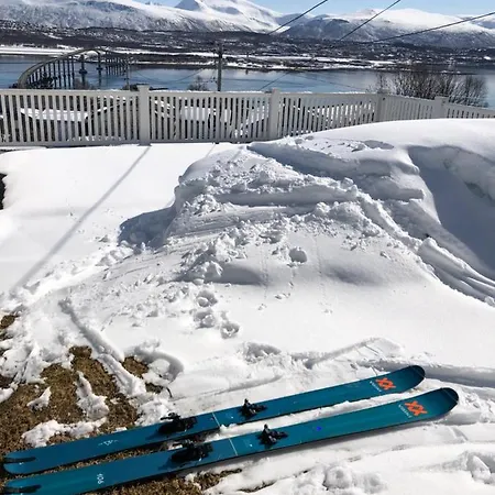 Leilighet Moderne Og Trivelig Leilighet, Med Unik Utsikt Tromsø