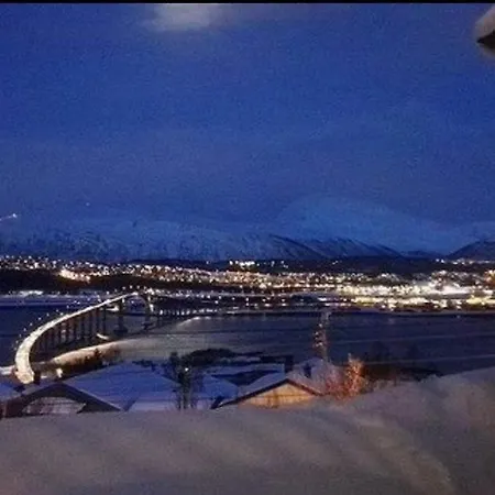 Moderne Og Trivelig Leilighet, Med Unik Utsikt Lejlighed Tromsø