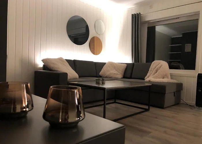 Moderne Og Trivelig Leilighet, Med Unik Utsikt Lejlighed