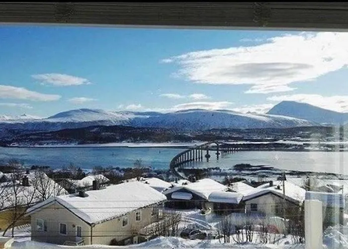 Moderne Og Trivelig Leilighet, Med Unik Utsikt Tromsø