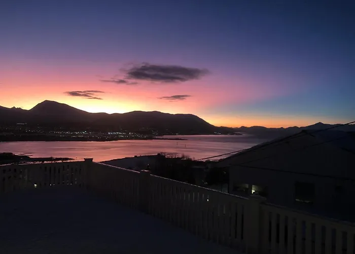 Moderne Og Trivelig Leilighet, Med Unik Utsikt Tromsø