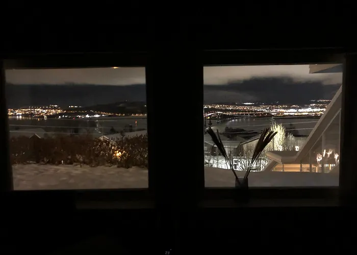 Moderne Og Trivelig Leilighet, Med Unik Utsikt Lejlighed *